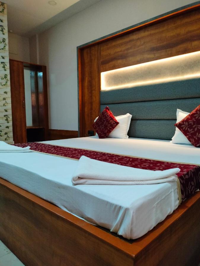 Hotel City Park Guwahati Buitenkant foto