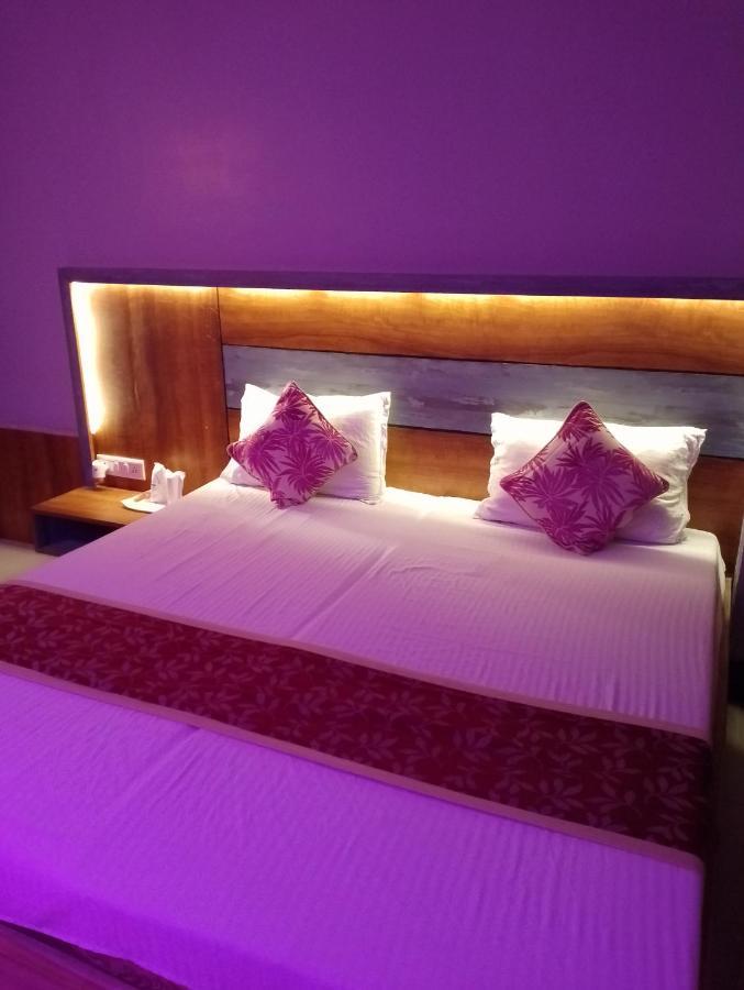 Hotel City Park Guwahati Buitenkant foto